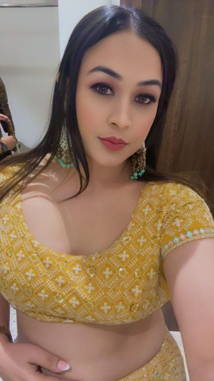 Riya - Premium Escort