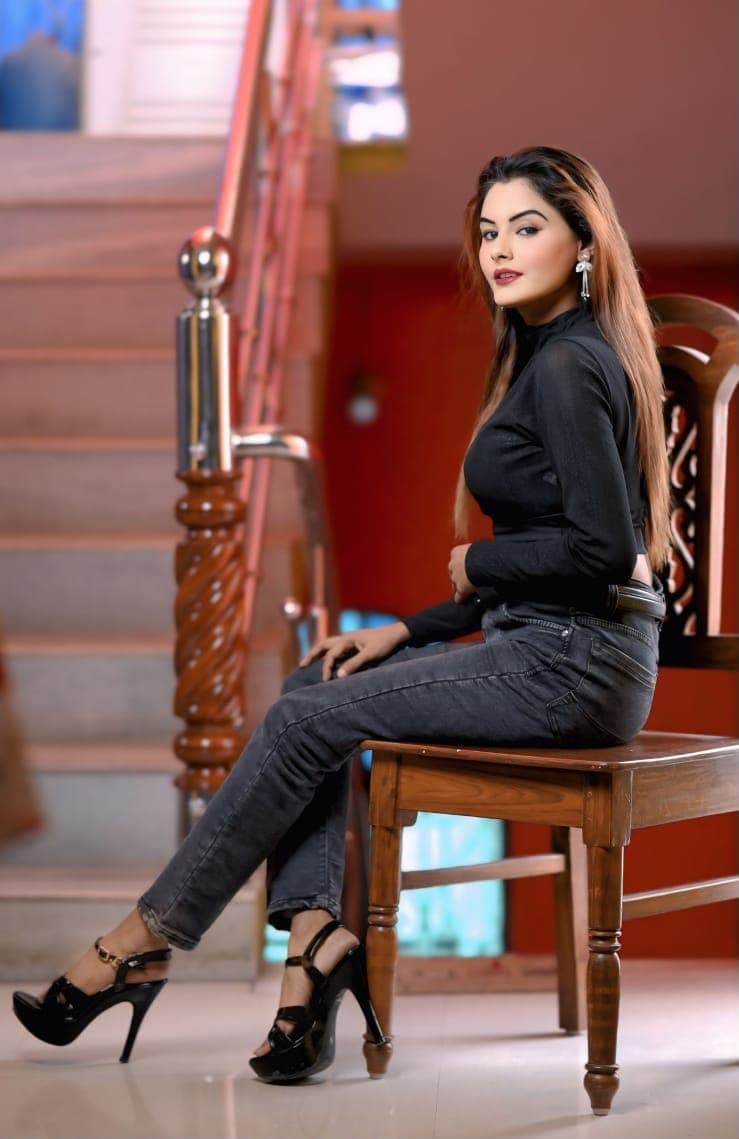 Trisha - Premium Escort